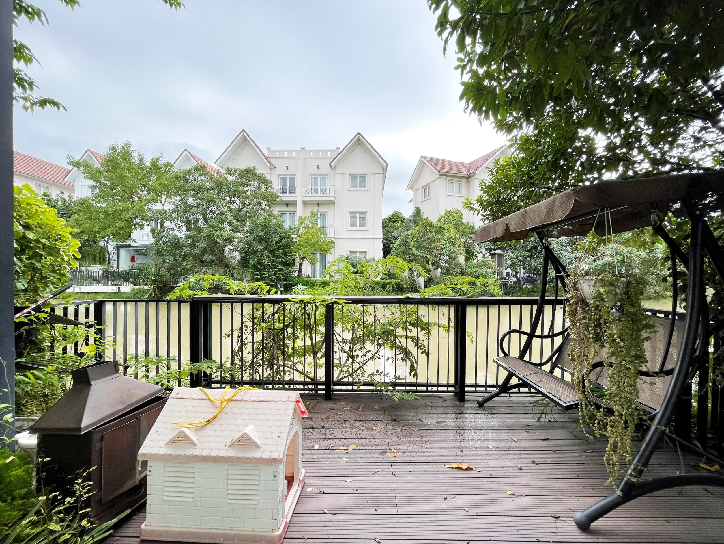 Cho thuê biệt thự song lập hoàn thiện đẹp dãy Hoa Sữa Vinhomes Riversdie Long Biên 8