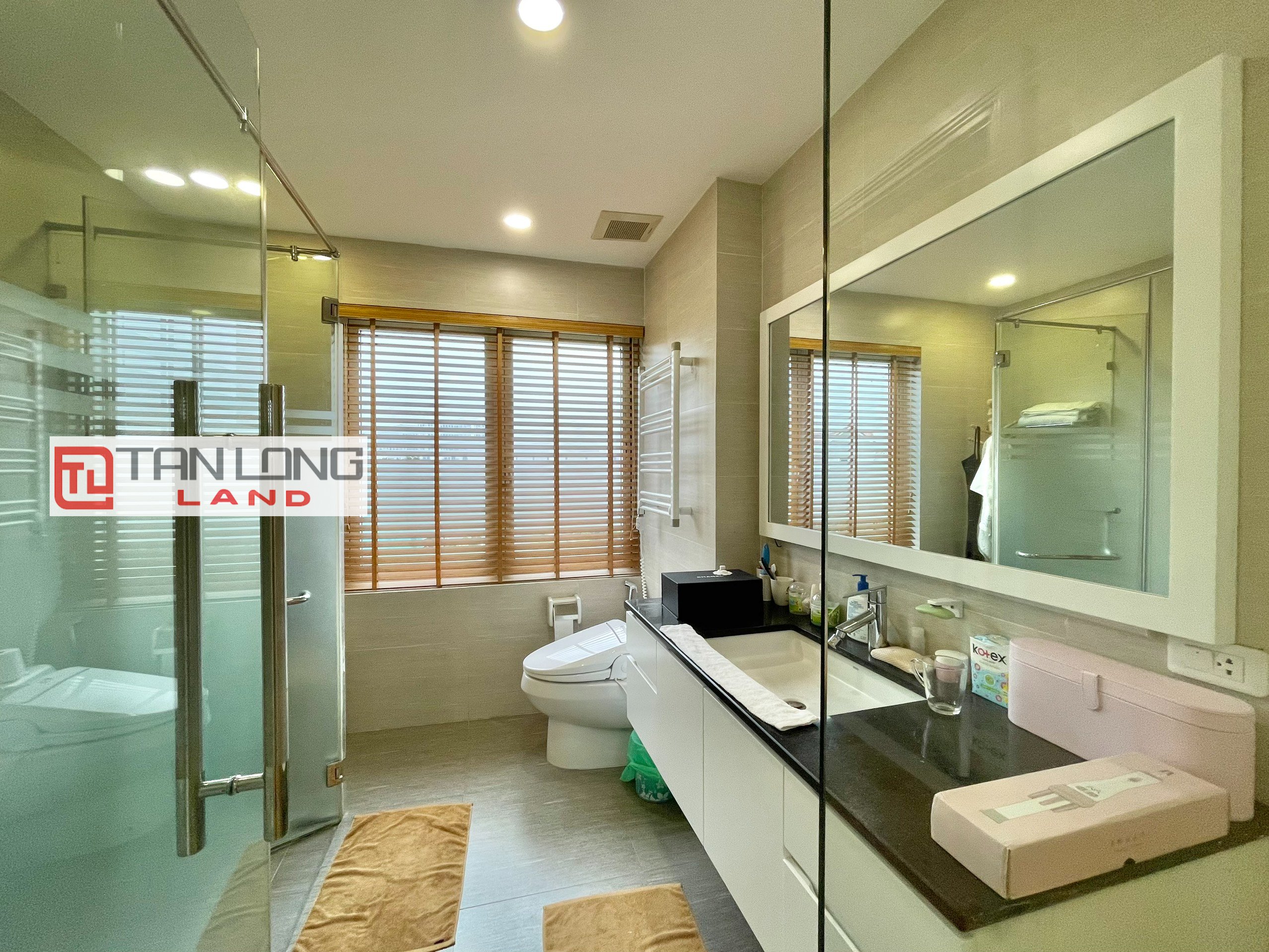 Cho thuê biệt thự Song lập hoàn thiện gần trường quốc tế BIS tại Vinhomes Riverside 12