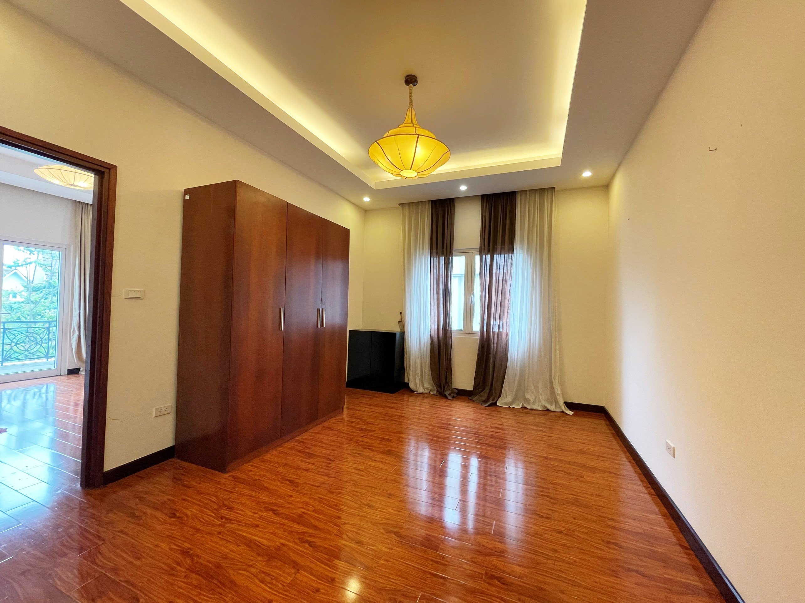 Cho thuê Biệt Thự Song Lập không đồ tại Vinhomes Riverside, Long Biên 4