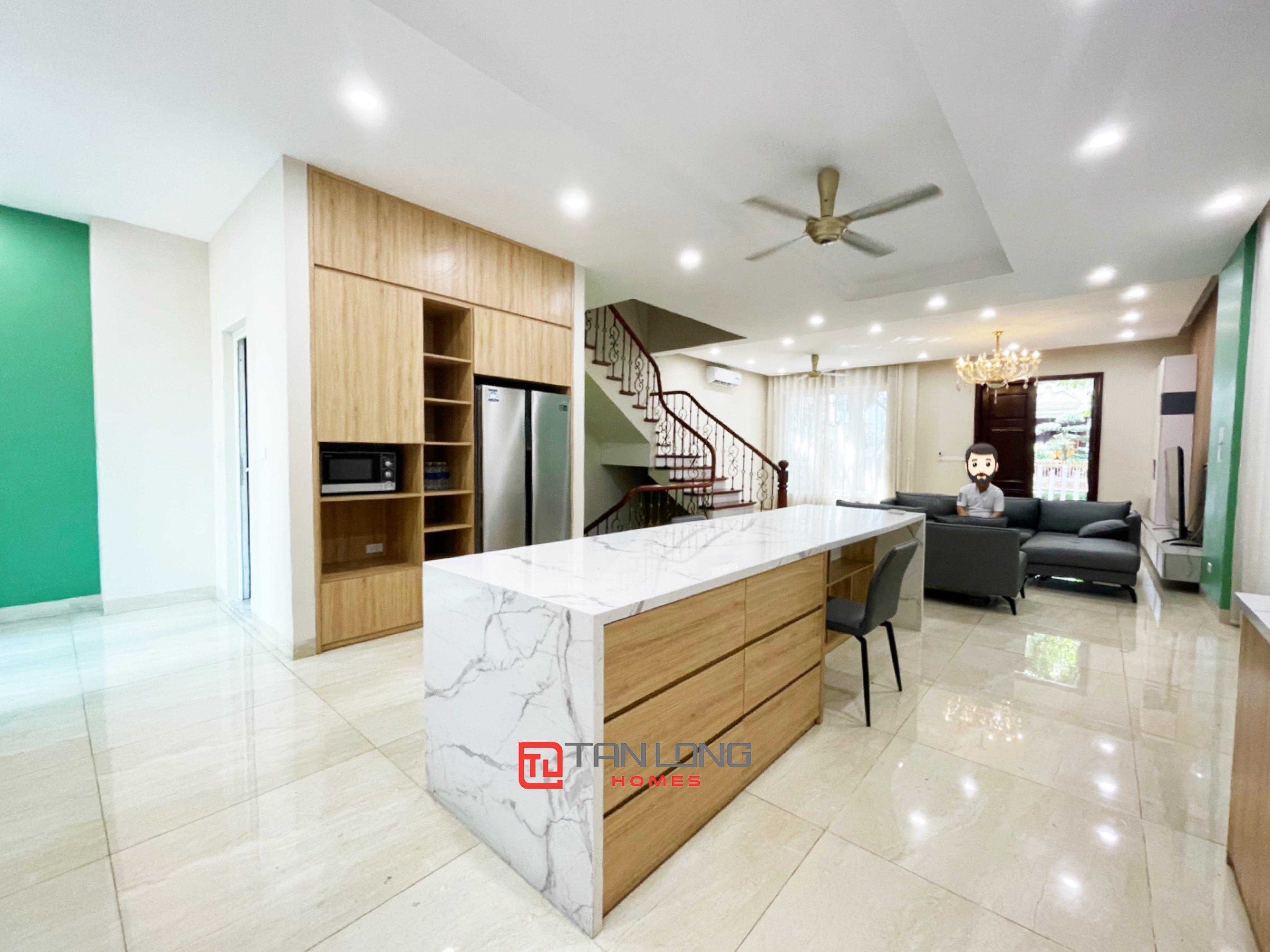 Cho thuê Biệt thự Song lập sân vườn 4 phòng ngủ full nội thất tại Vinhomes Riverside 3