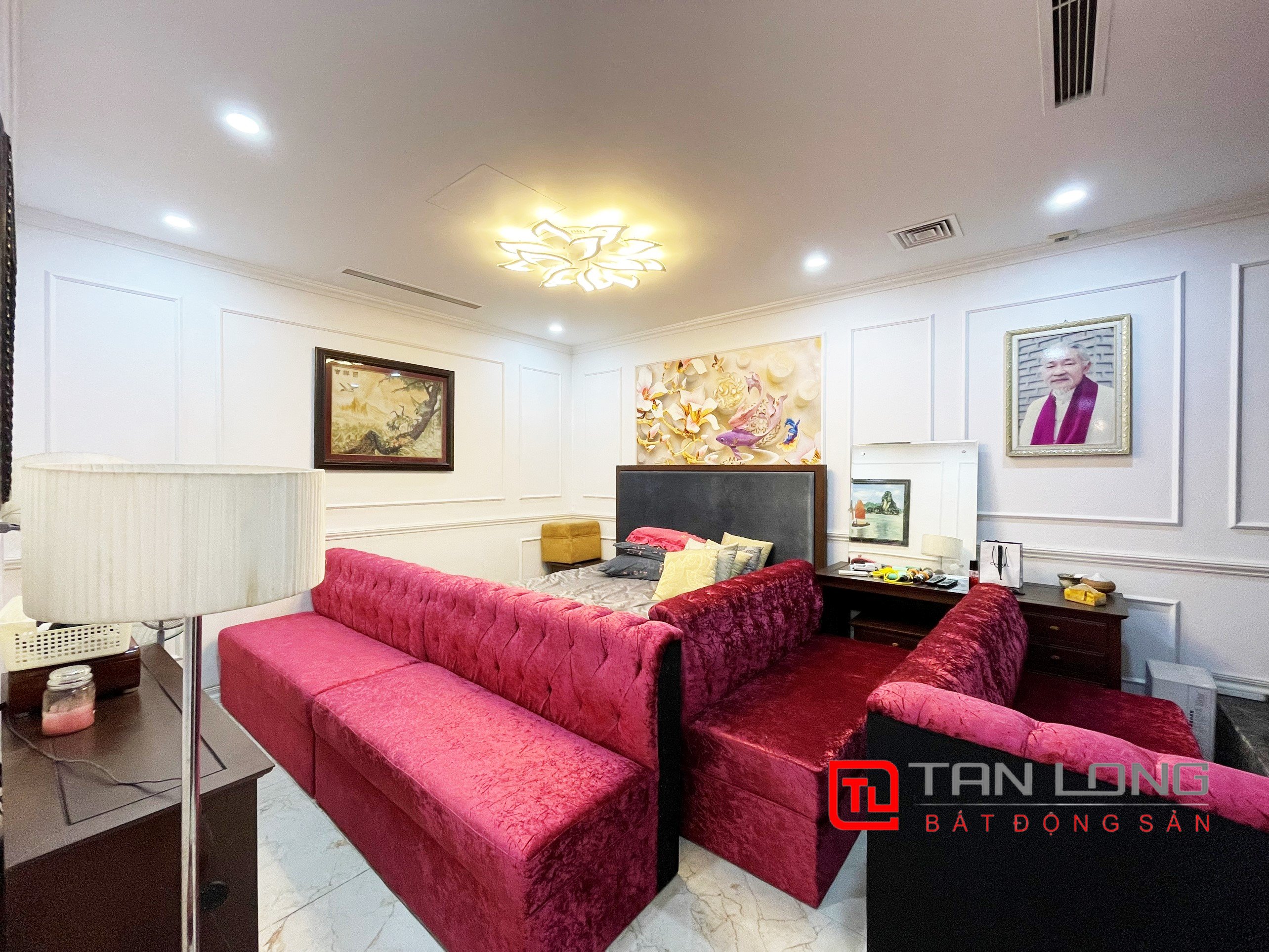 Cho thuê biệt thự song lập sân vườn rộng tại Vinhomes Riverside 10