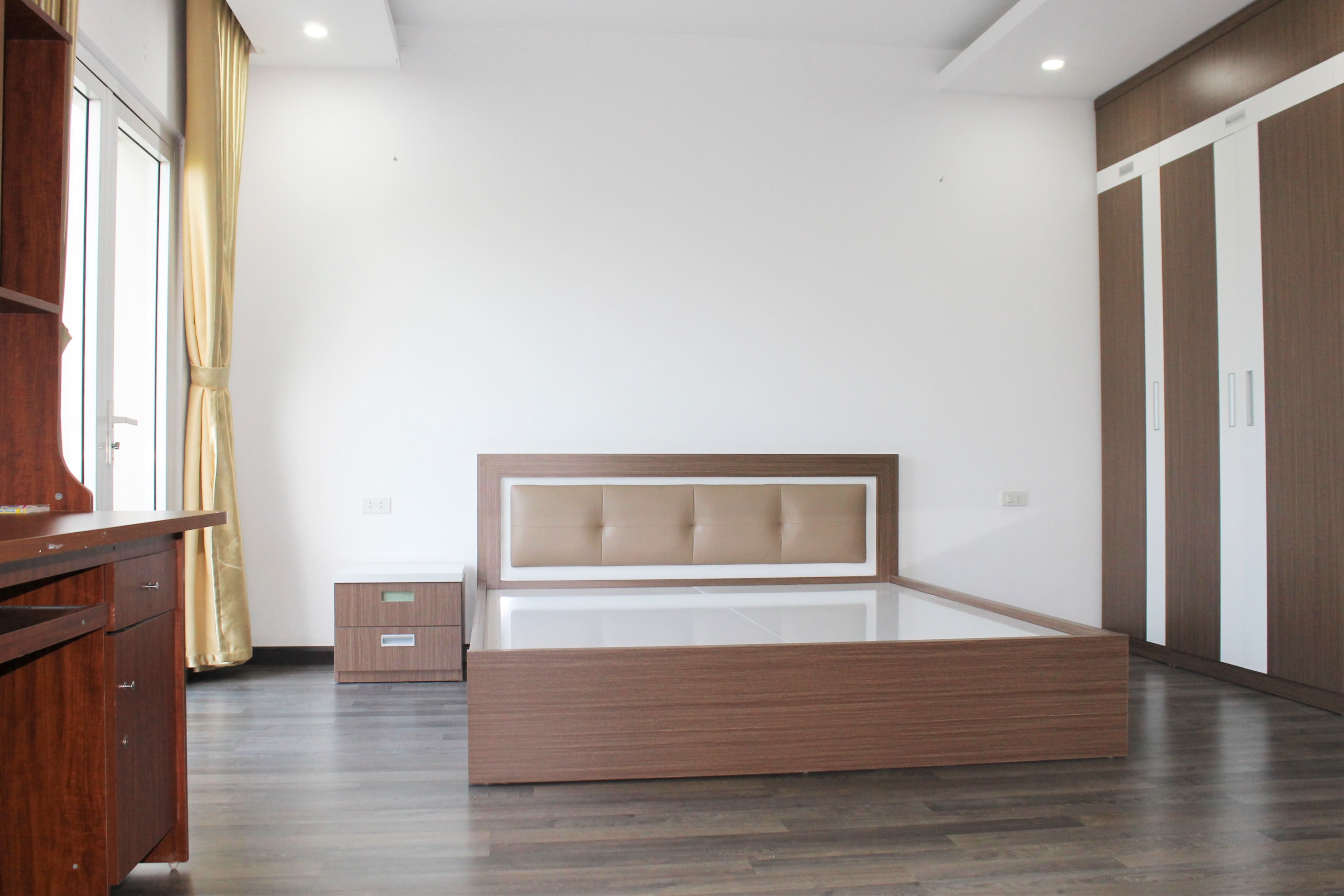 Cho thuê Biệt thự Song Lập tại Vinhomes Riverside đã hoàn thiện đủ đồ 6