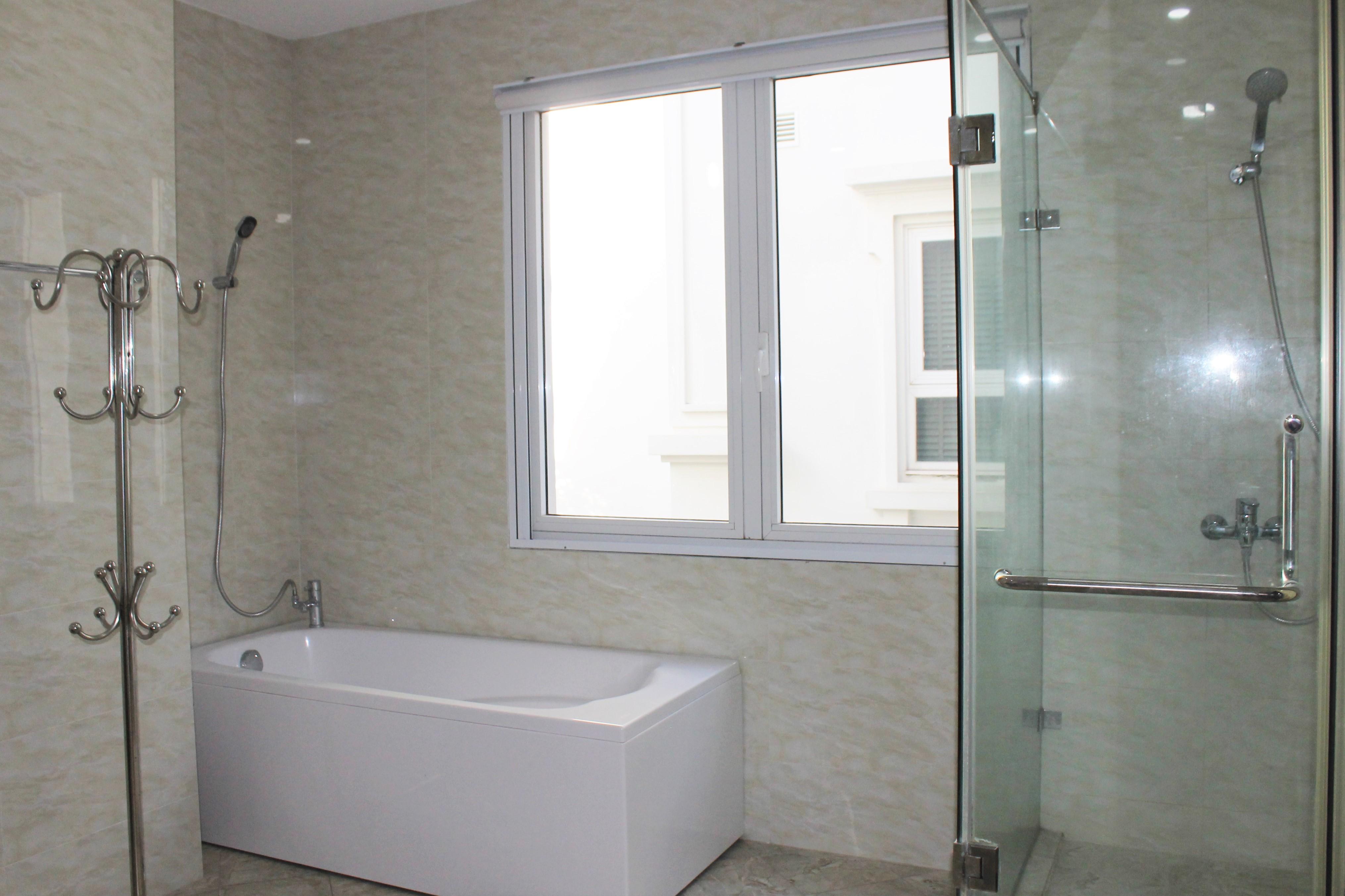 Cho thuê Biệt thự Song Lập tại Vinhomes Riverside đã hoàn thiện đủ đồ 8
