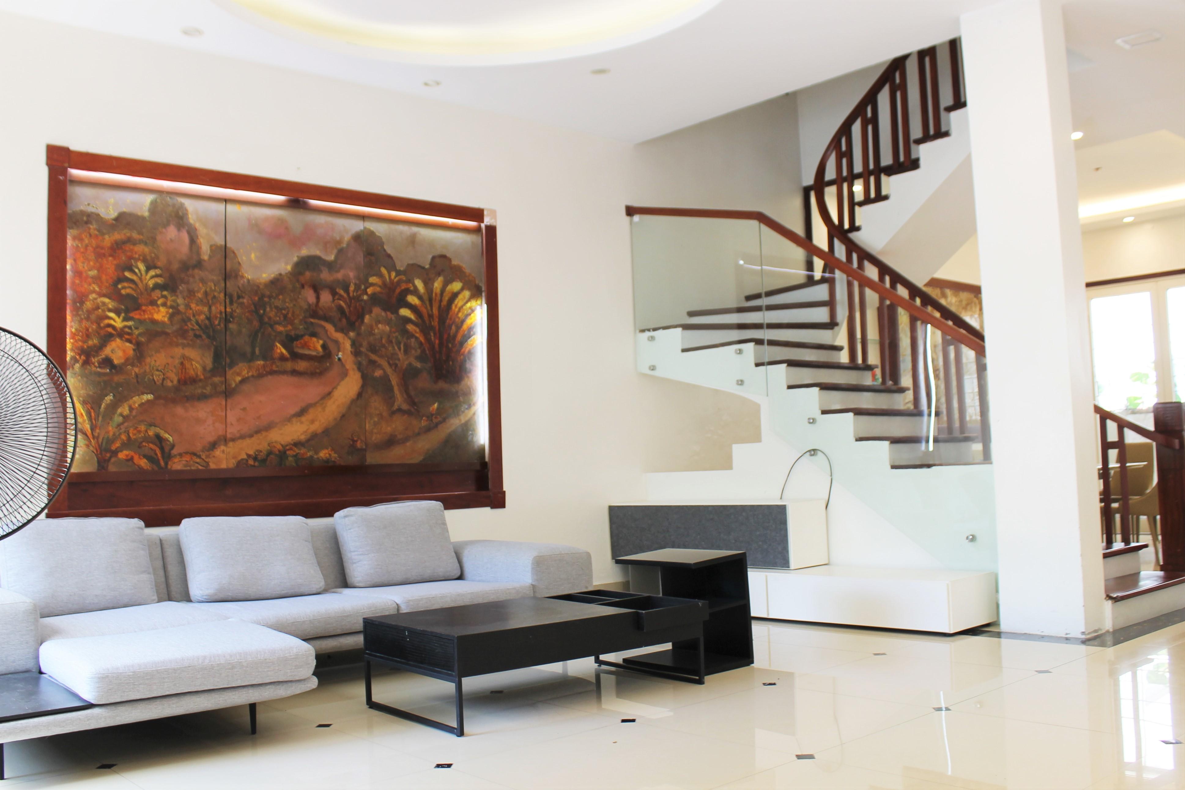 Cho Thuê Biệt Thự Song Lập Tại Vinhomes Riverside Đường Anh Đào 3