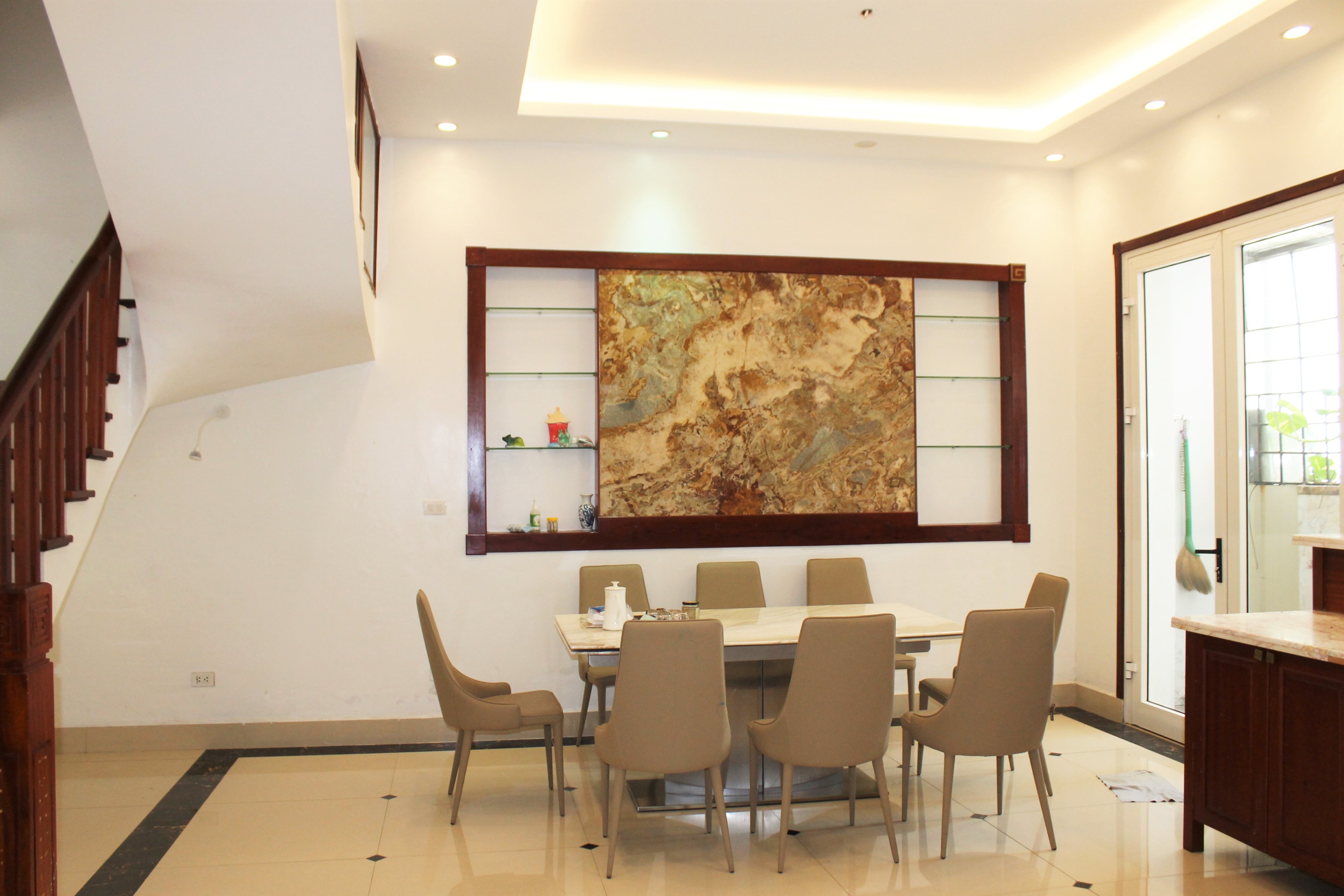 Cho Thuê Biệt Thự Song Lập Tại Vinhomes Riverside Đường Anh Đào 4