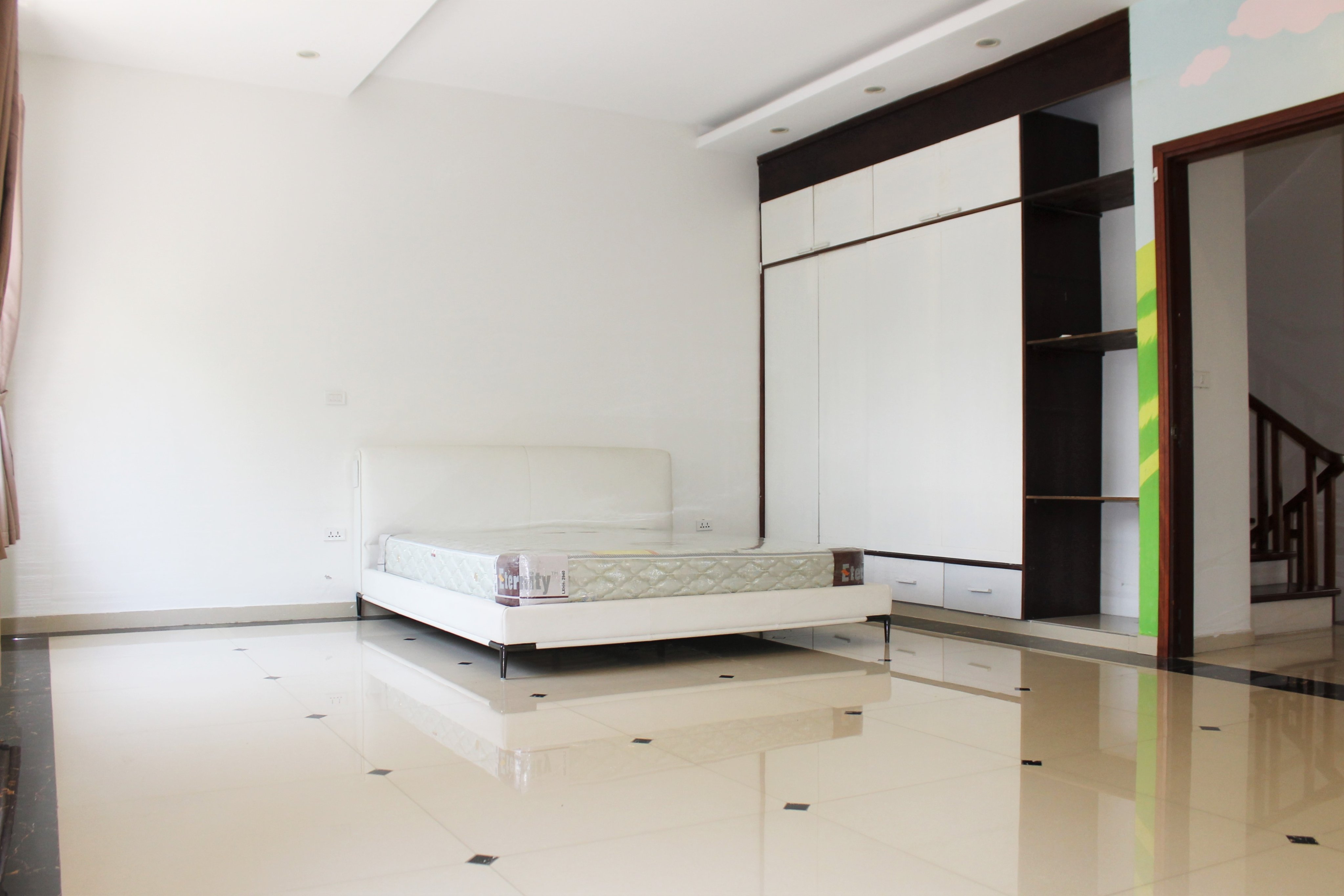 Cho Thuê Biệt Thự Song Lập Tại Vinhomes Riverside Đường Anh Đào 6