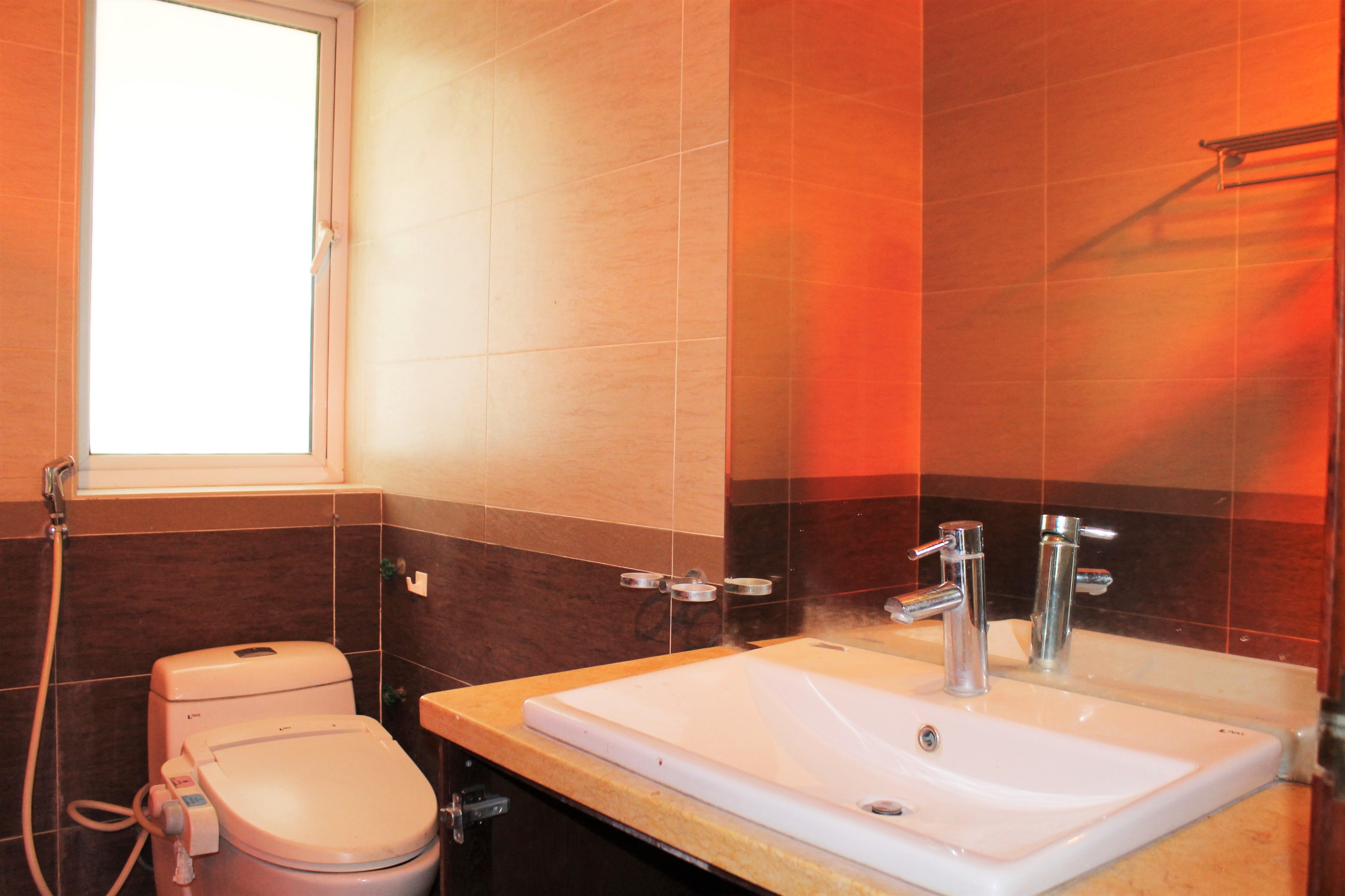 Cho Thuê Biệt Thự Song Lập Tại Vinhomes Riverside Đường Anh Đào 7