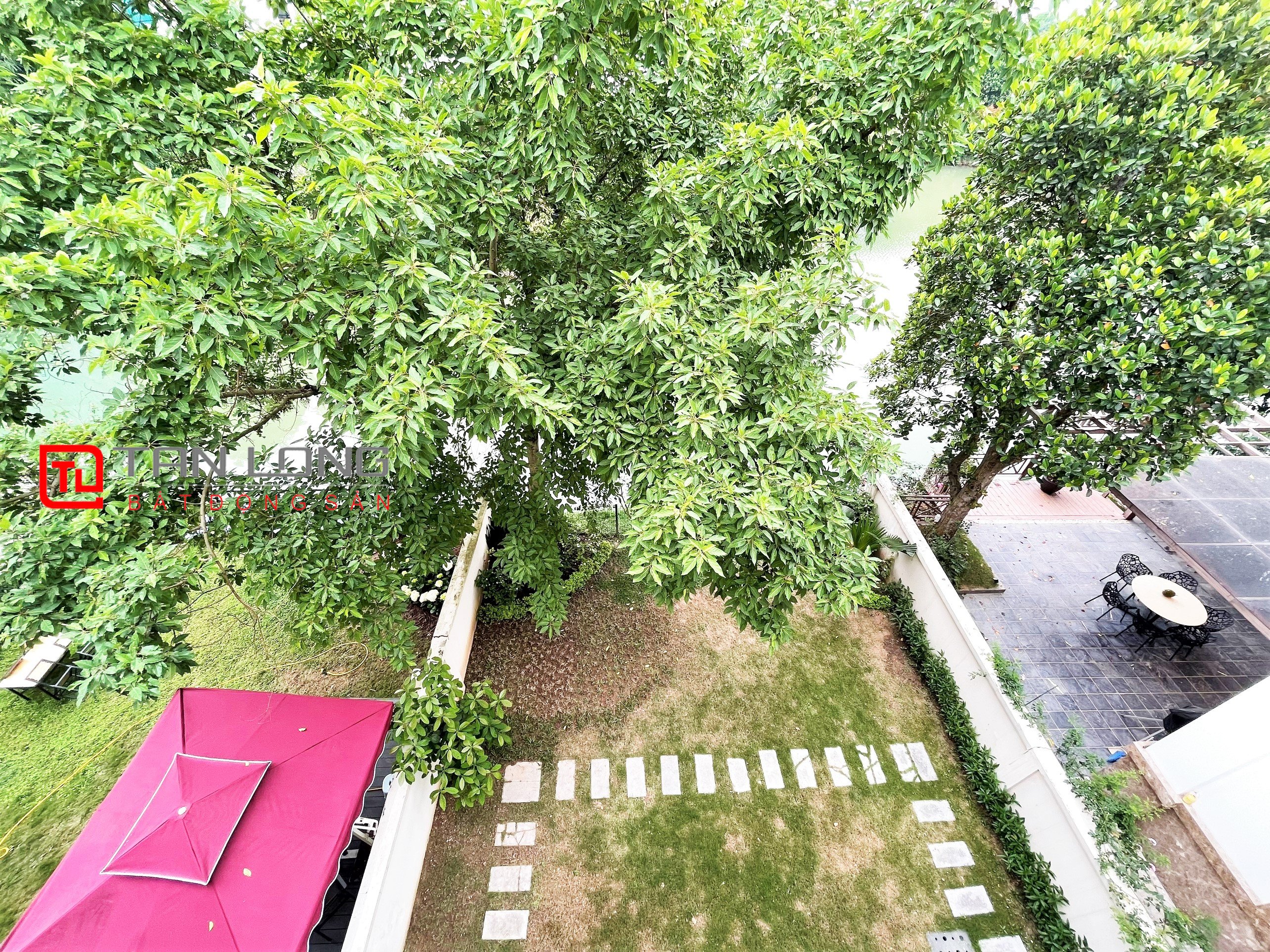 Cho thuê Biệt thự song lập view ngã 3 sông tại Vinhomes Riverside 26
