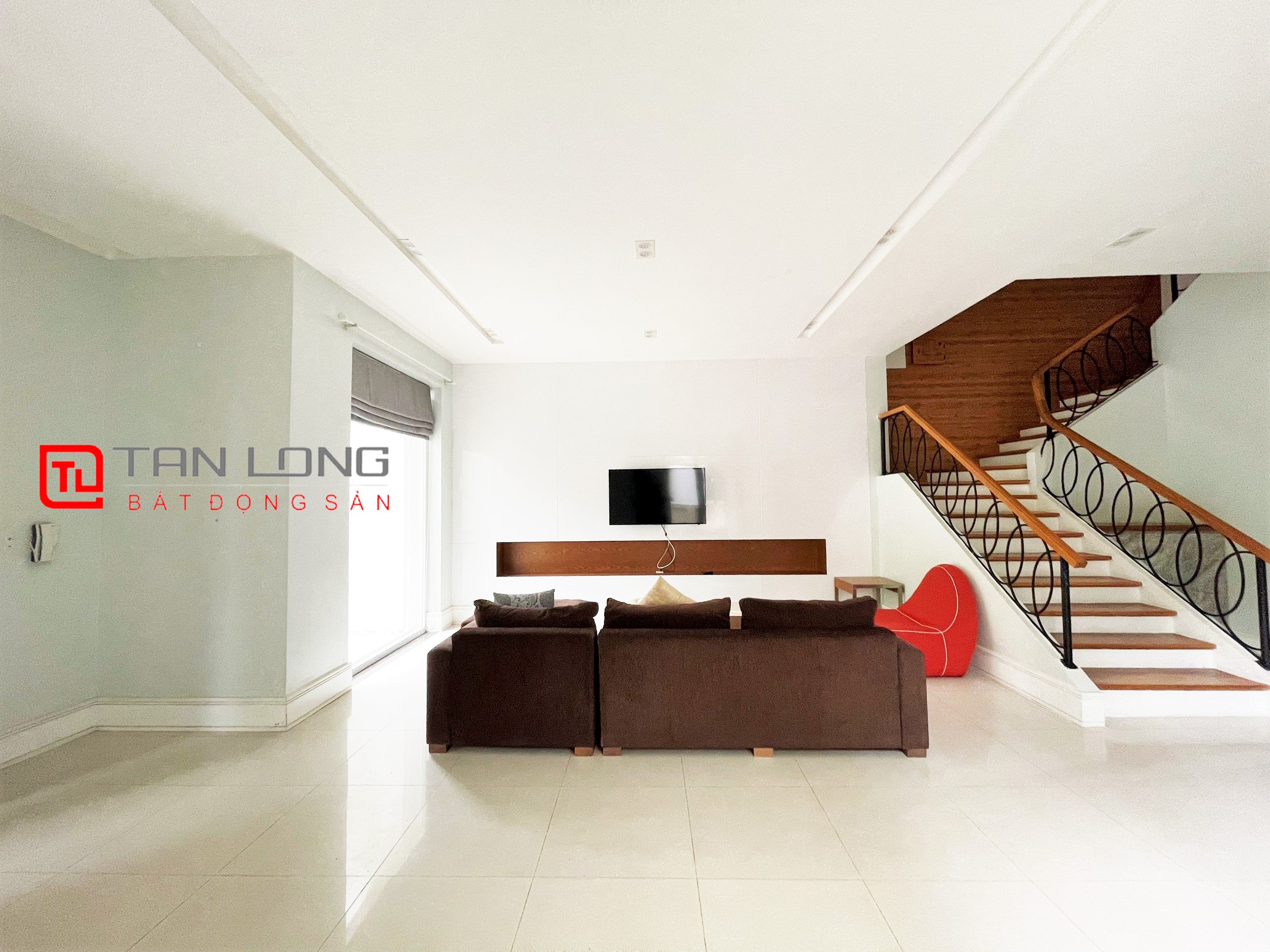 Cho thuê Biệt thự song lập view ngã 3 sông tại Vinhomes Riverside 3