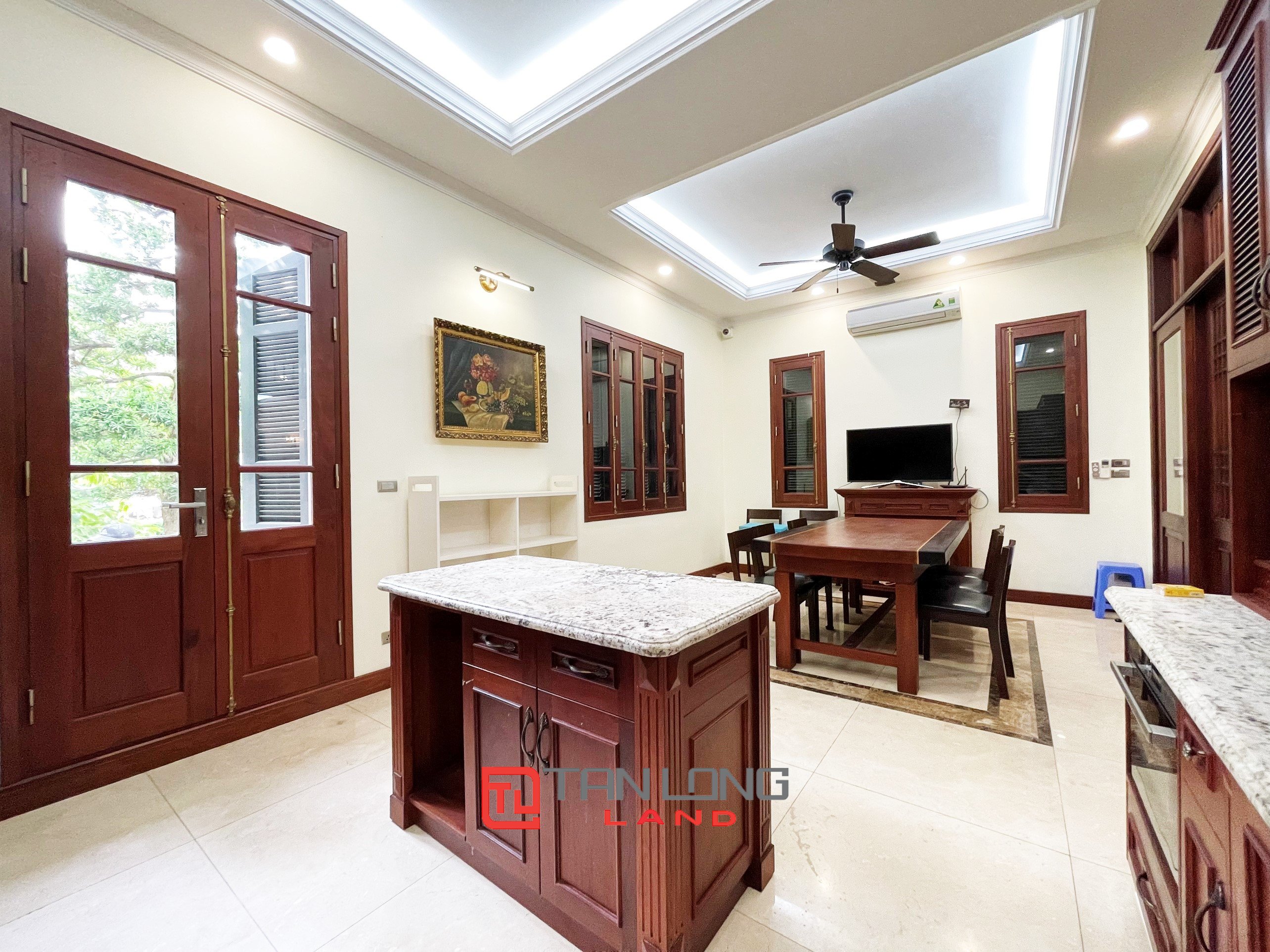 Cho thuê Biệt thự Song lập view sông gần trường quốc tế BIS tại Vinhomes Riverside 5