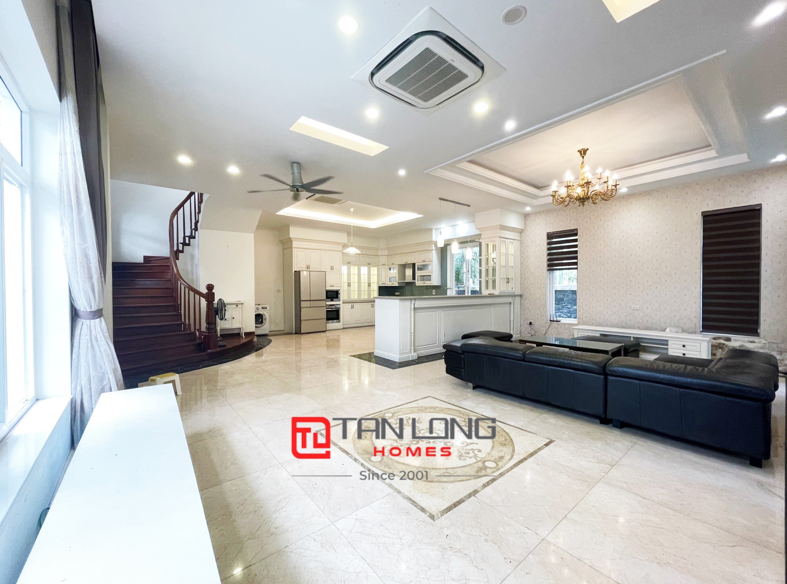Cho thuê biệt thự tứ lập Vinhomes Riveride Long Biên 1