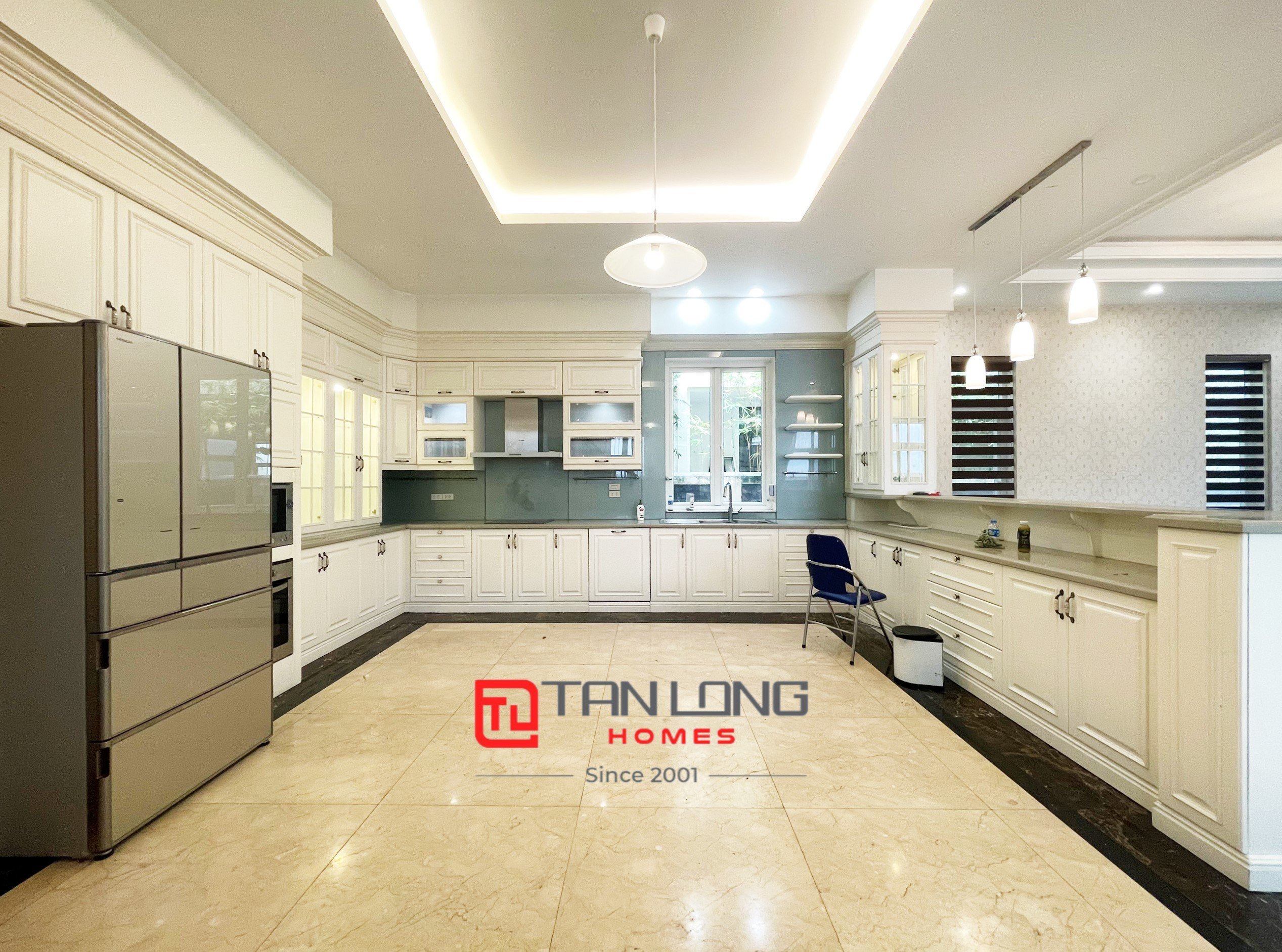 Cho thuê biệt thự tứ lập Vinhomes Riveride Long Biên 3