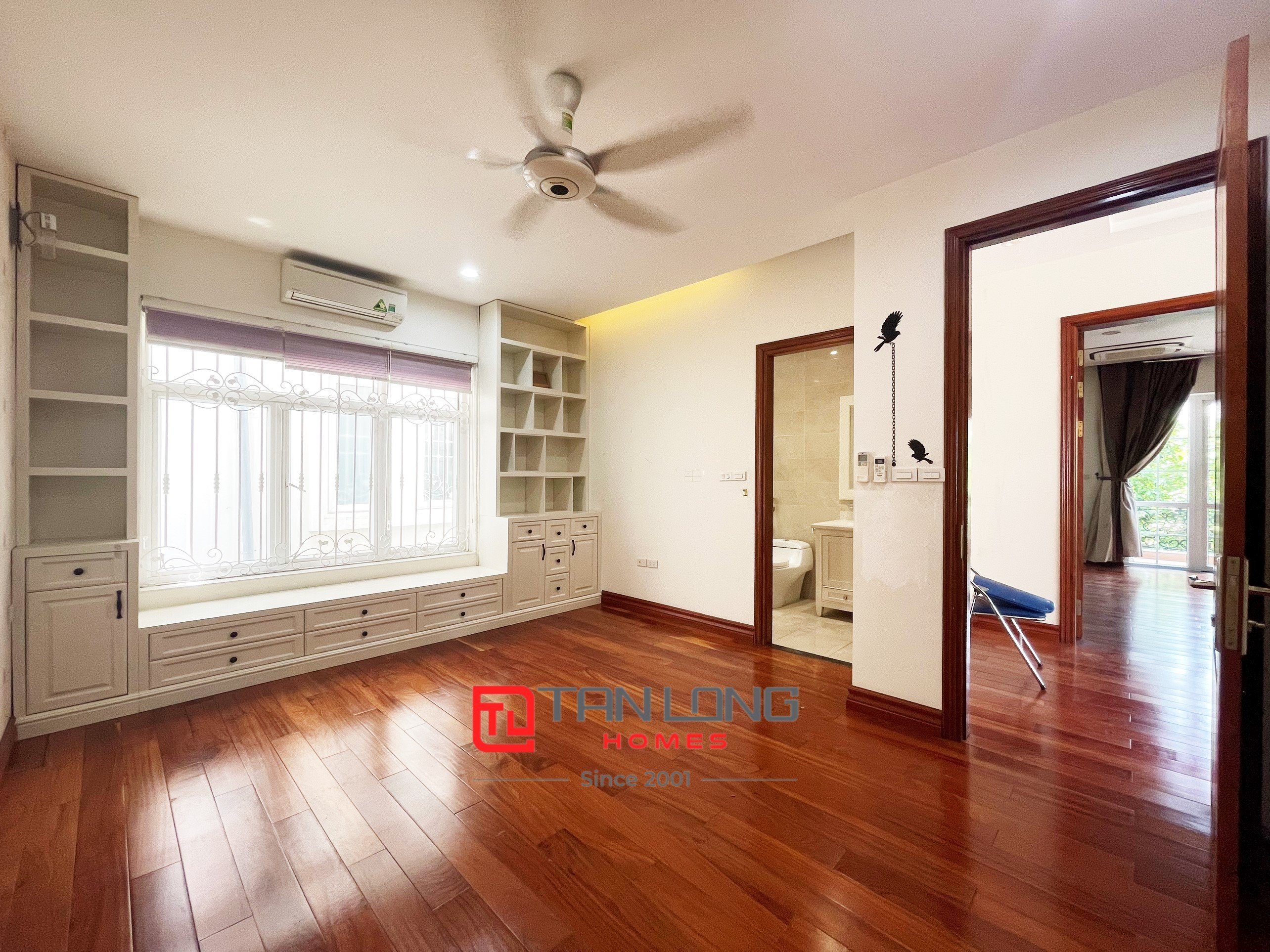Cho thuê biệt thự tứ lập Vinhomes Riveride Long Biên 8