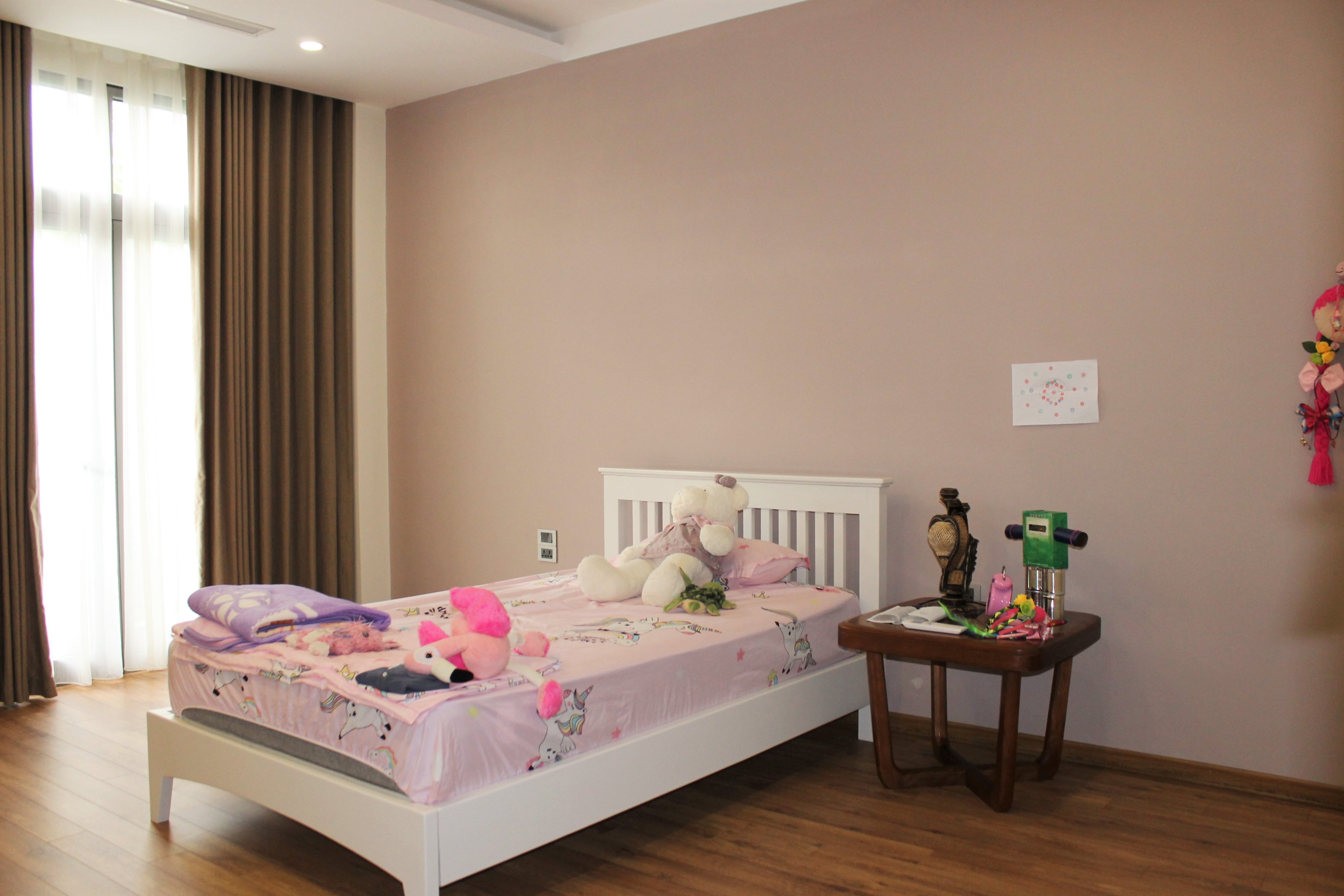 Cho thuê nhà liền kề hoàn thiện phía hồ Vinhomes The Harmony 7