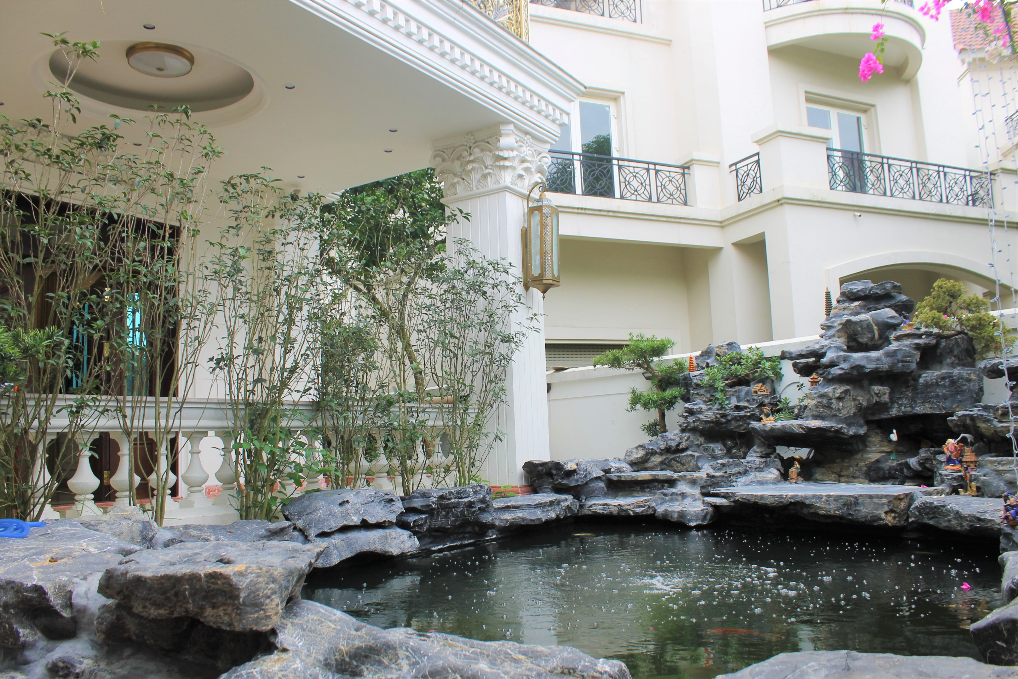 Cho thuê siêu Biệt Thự Đơn Lập Hoa hậu tại Khu đô thị Vinhomes Riverside 3