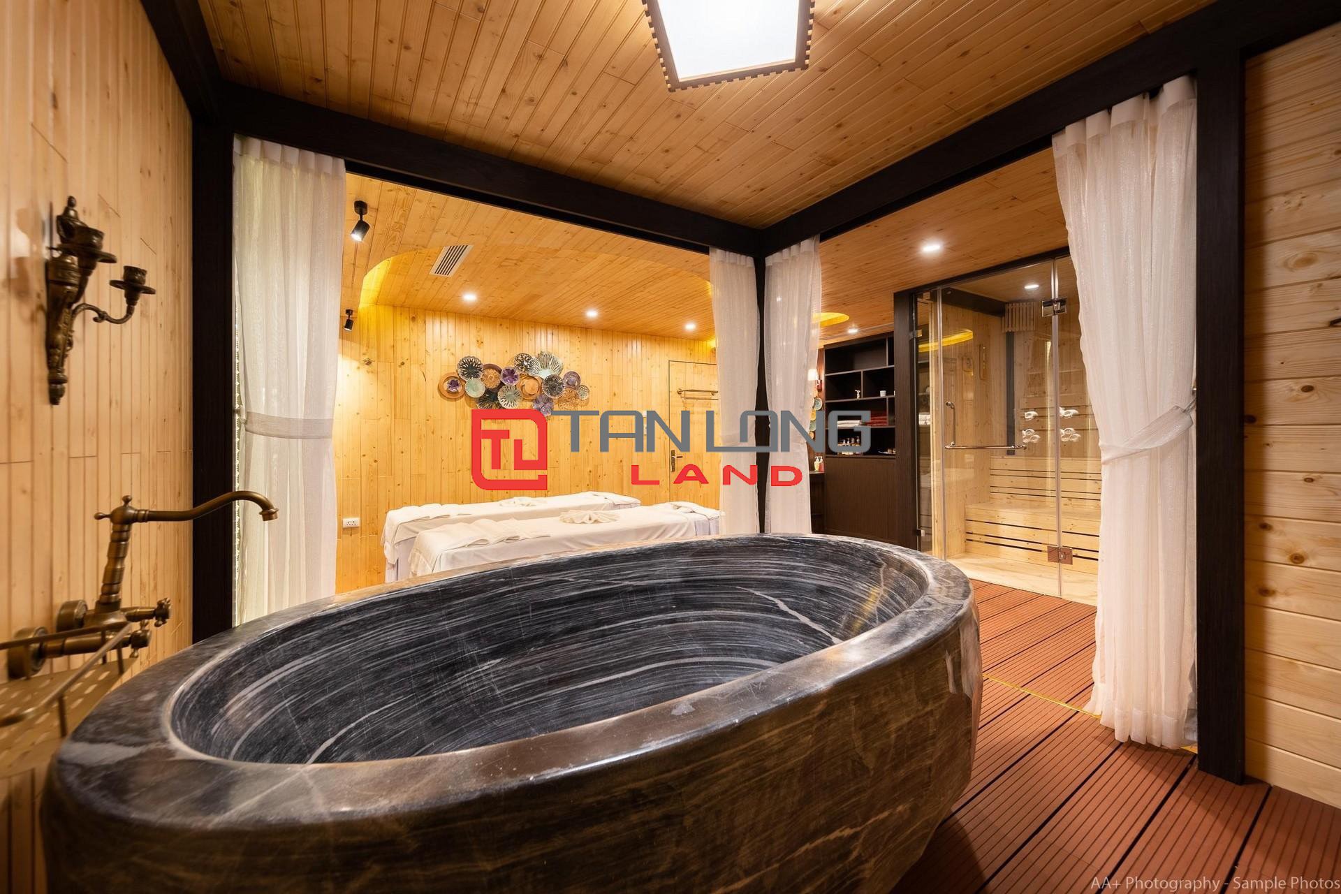Cho thuê Siêu Biệt thự Đơn lập khu Bằng Lăng với 5 phòng ngủ tại Vinhomes Riverside Long Biên 18