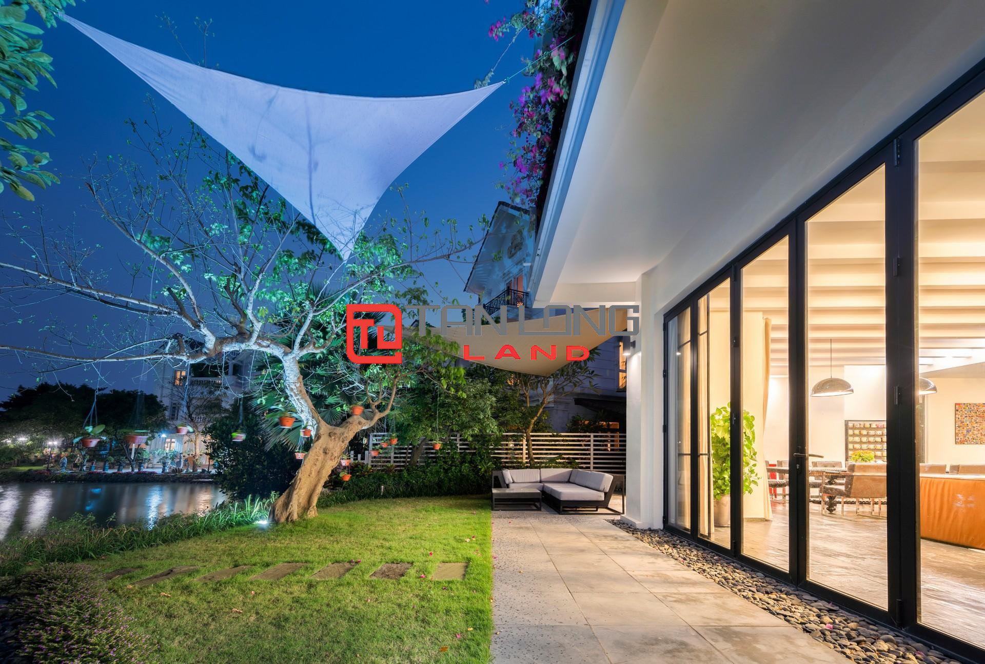 Cho thuê Siêu Biệt thự Đơn lập khu Bằng Lăng với 5 phòng ngủ tại Vinhomes Riverside Long Biên 2