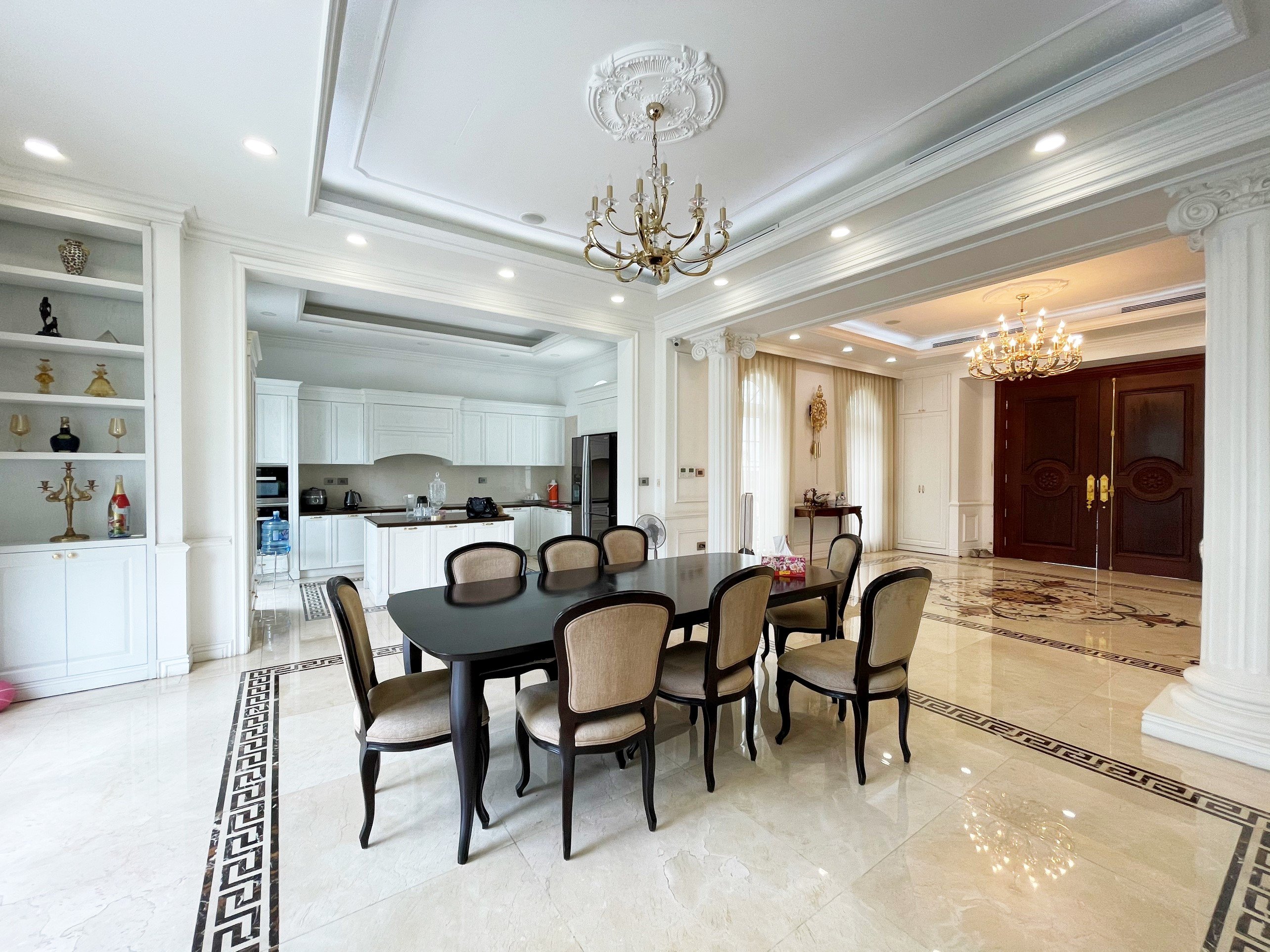 Cho thuê siêu biệt thự siêu VIP đủ đồ tại Vinhomes Riverside, Long Biên 2
