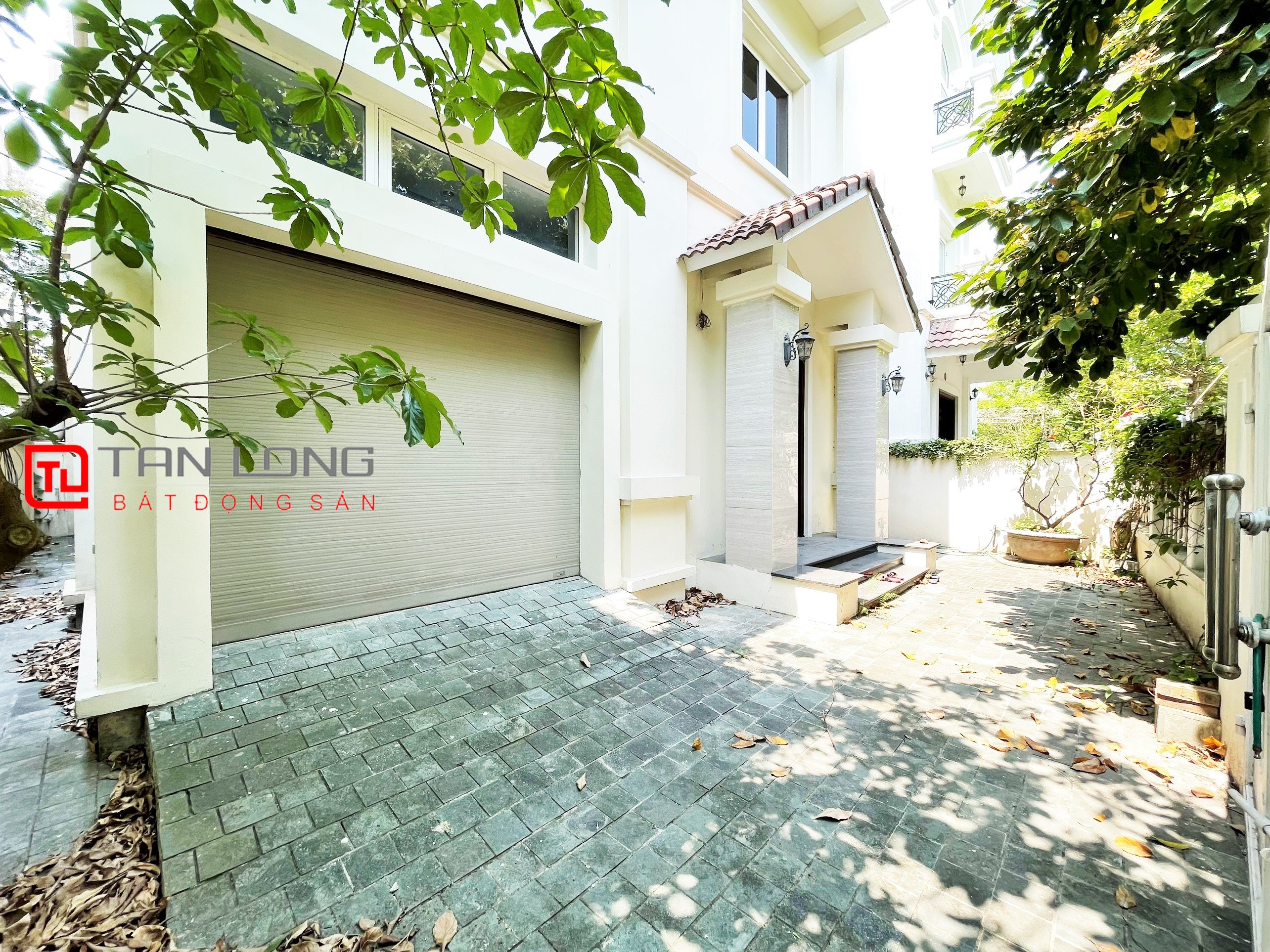 Cho thuê biệt thự 4 phòng ngủ tại Vinhomes Riverside Long Biên