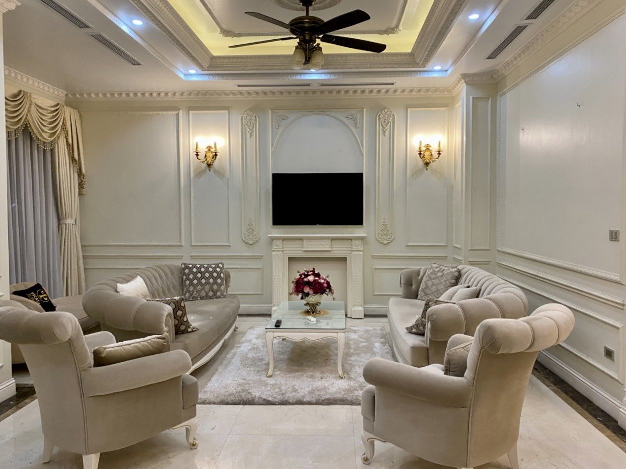 Cho thuê biệt thự 5 phòng ngủ tại Vinhomes Riverside