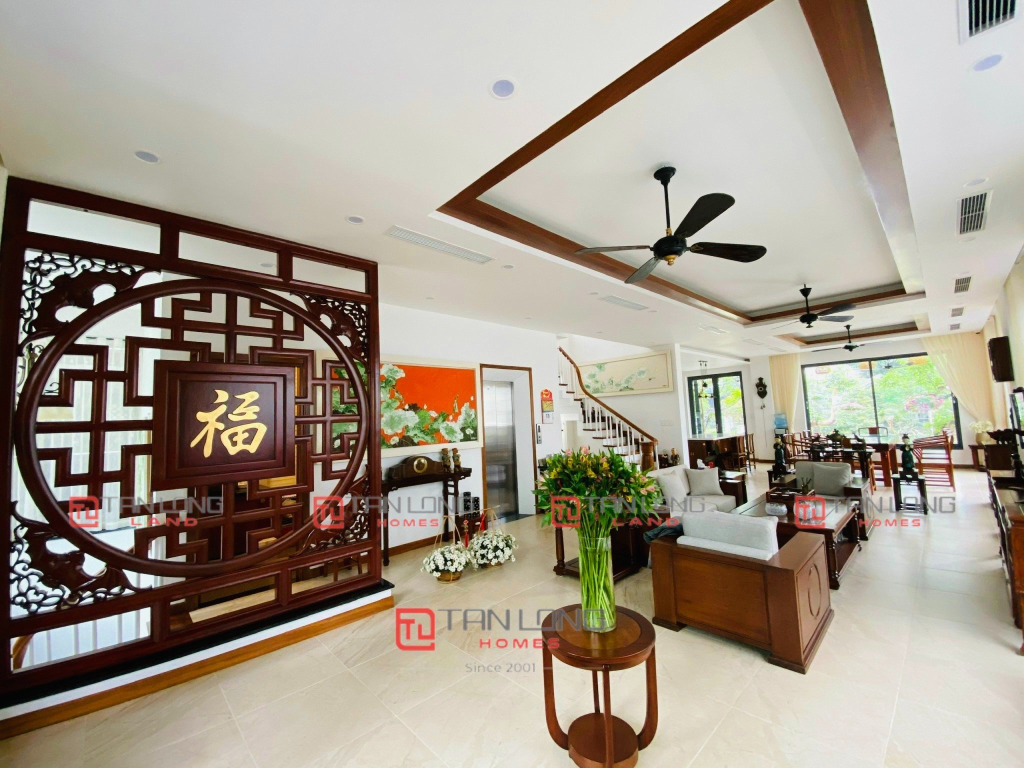 Cho thuê biệt thự đơn lập có thang Vinhomes Riverside Long Biên