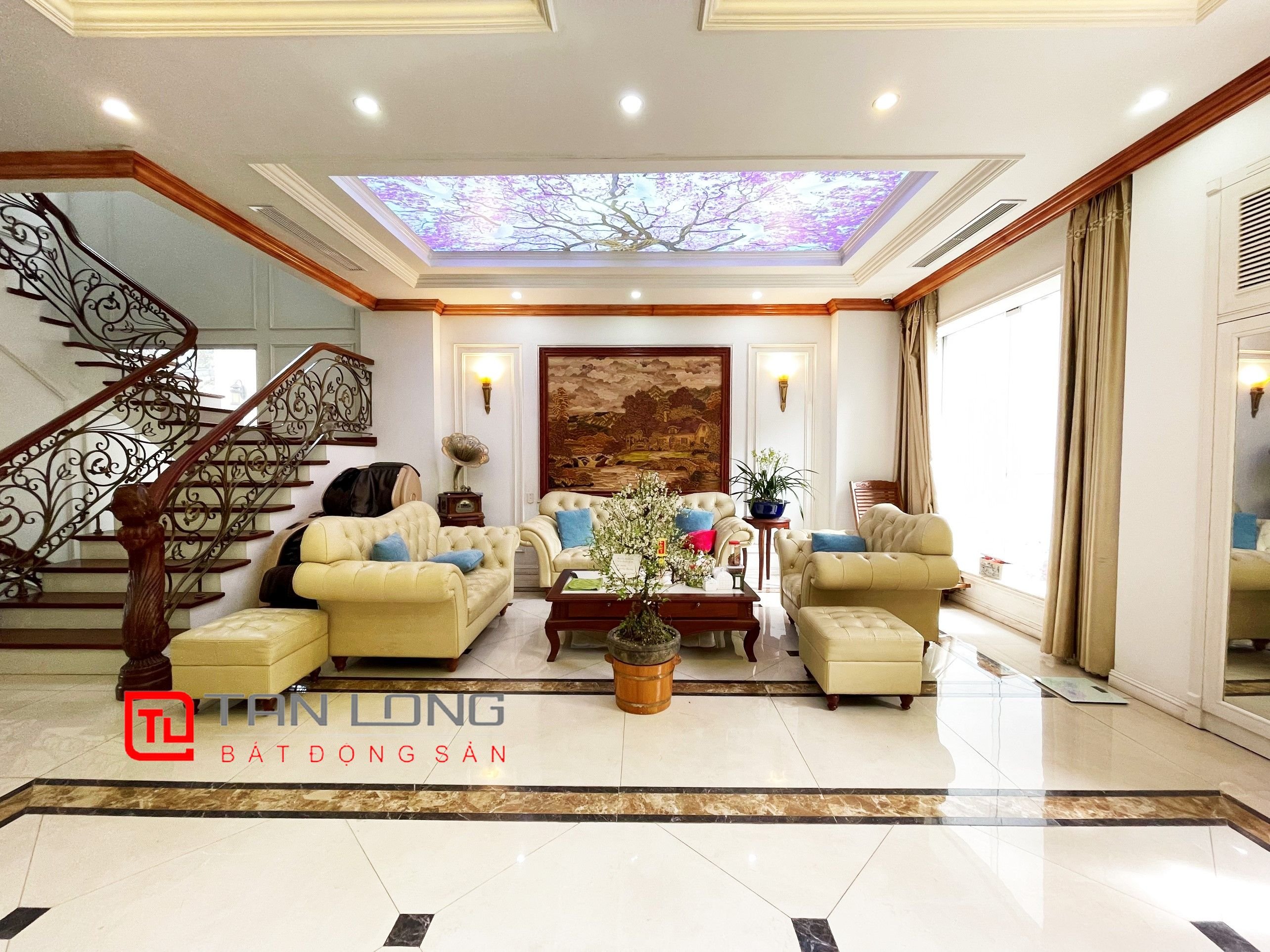 Cho thuê Biệt thự Đơn lập view sông, 4 phòng ngủ tại KĐT Vinhomes Riverside