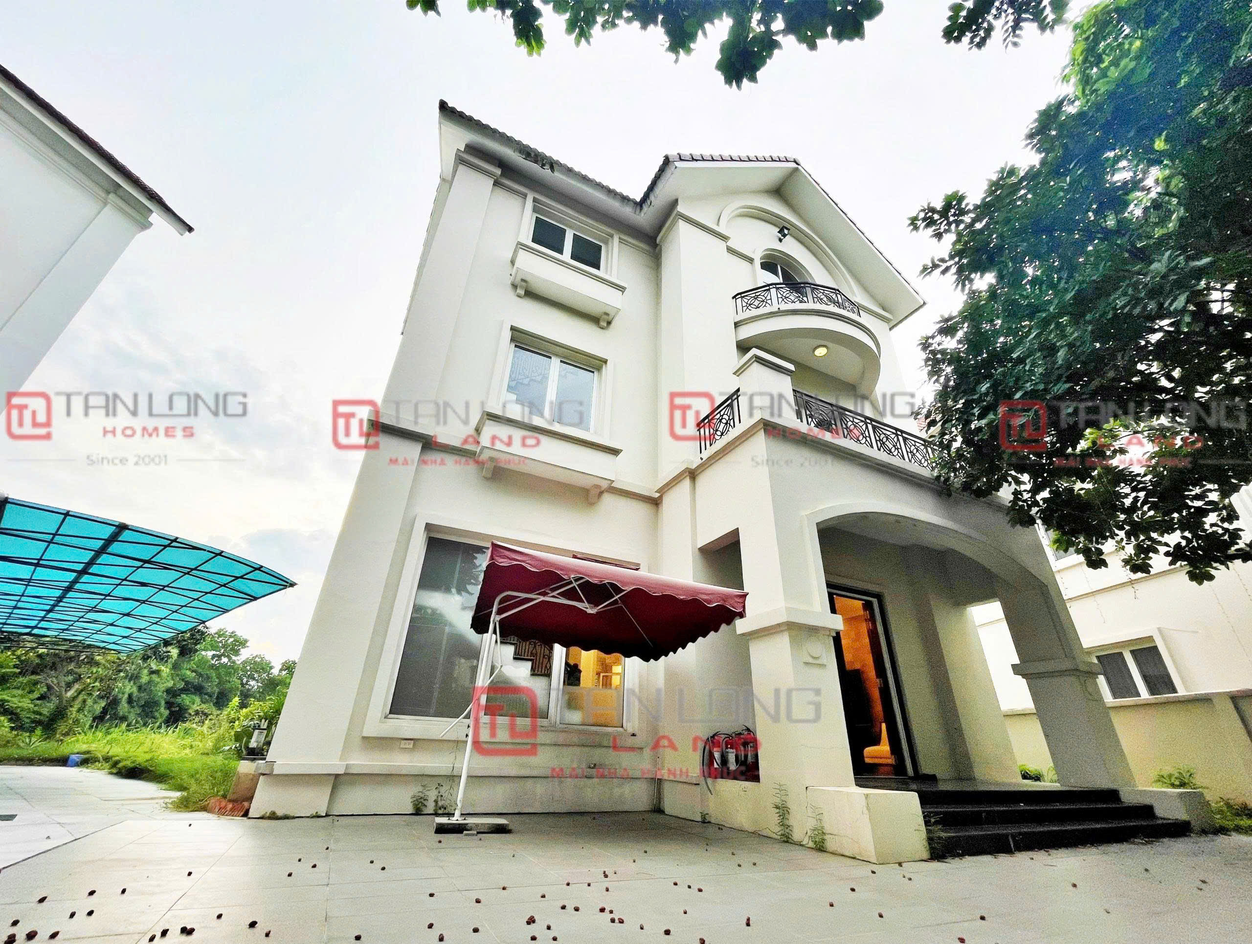 Cho thuê biệt thự đơn lập Vinhomes Riverside diện tích 350m2, 4 ngủ view ngã ba sông, giá 120 triệu/tháng