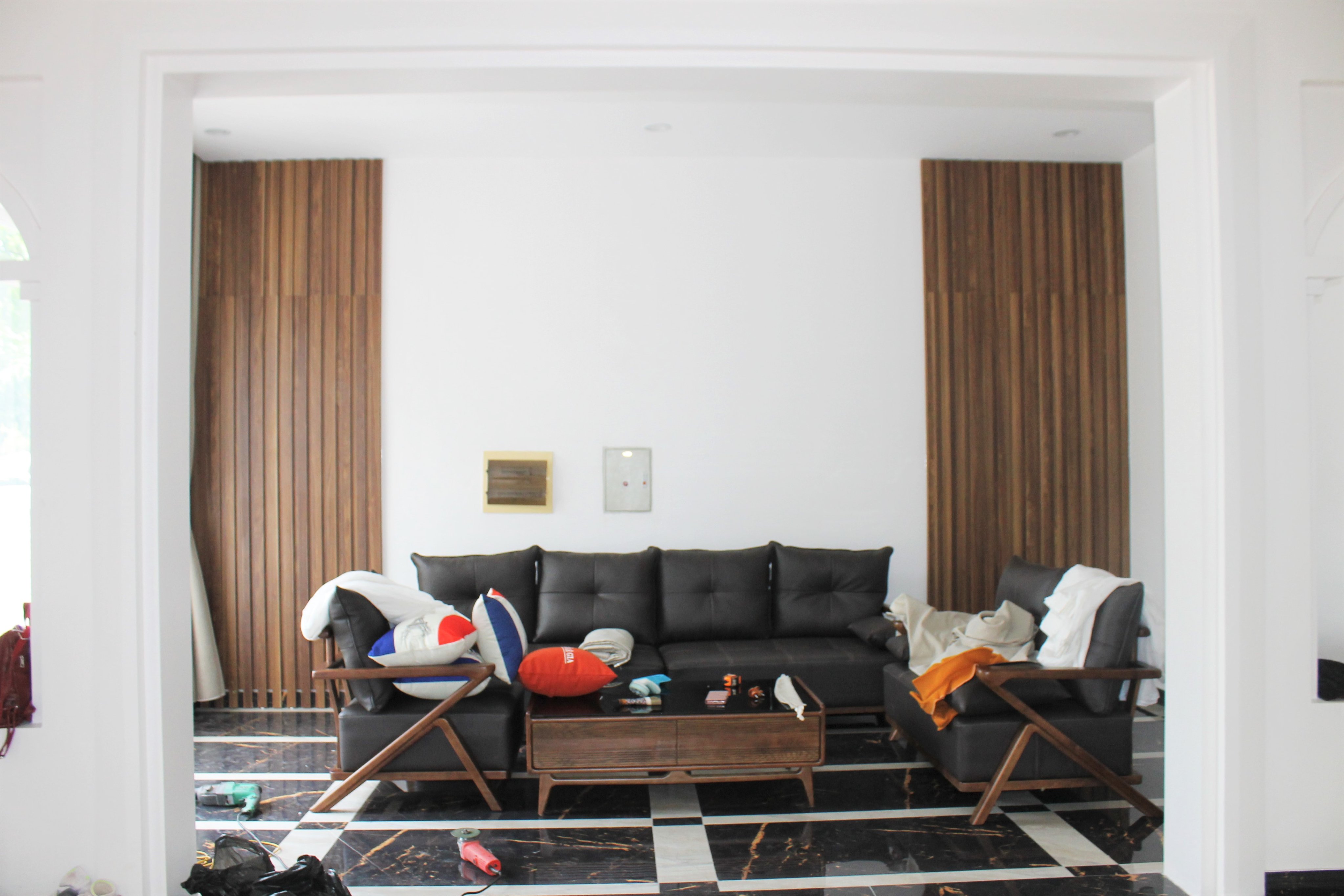 Cho thuê biệt thự Hoa Sữa đẹp sân vườn rộng Vinhomes Riverside Long Biên