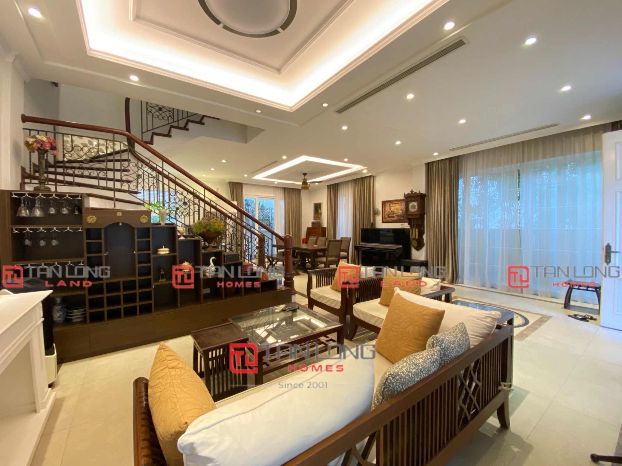 Cho thuê biệt thự song lập 163m2 full đồ tiểu khu Anh Đào Vinhomes Riverside