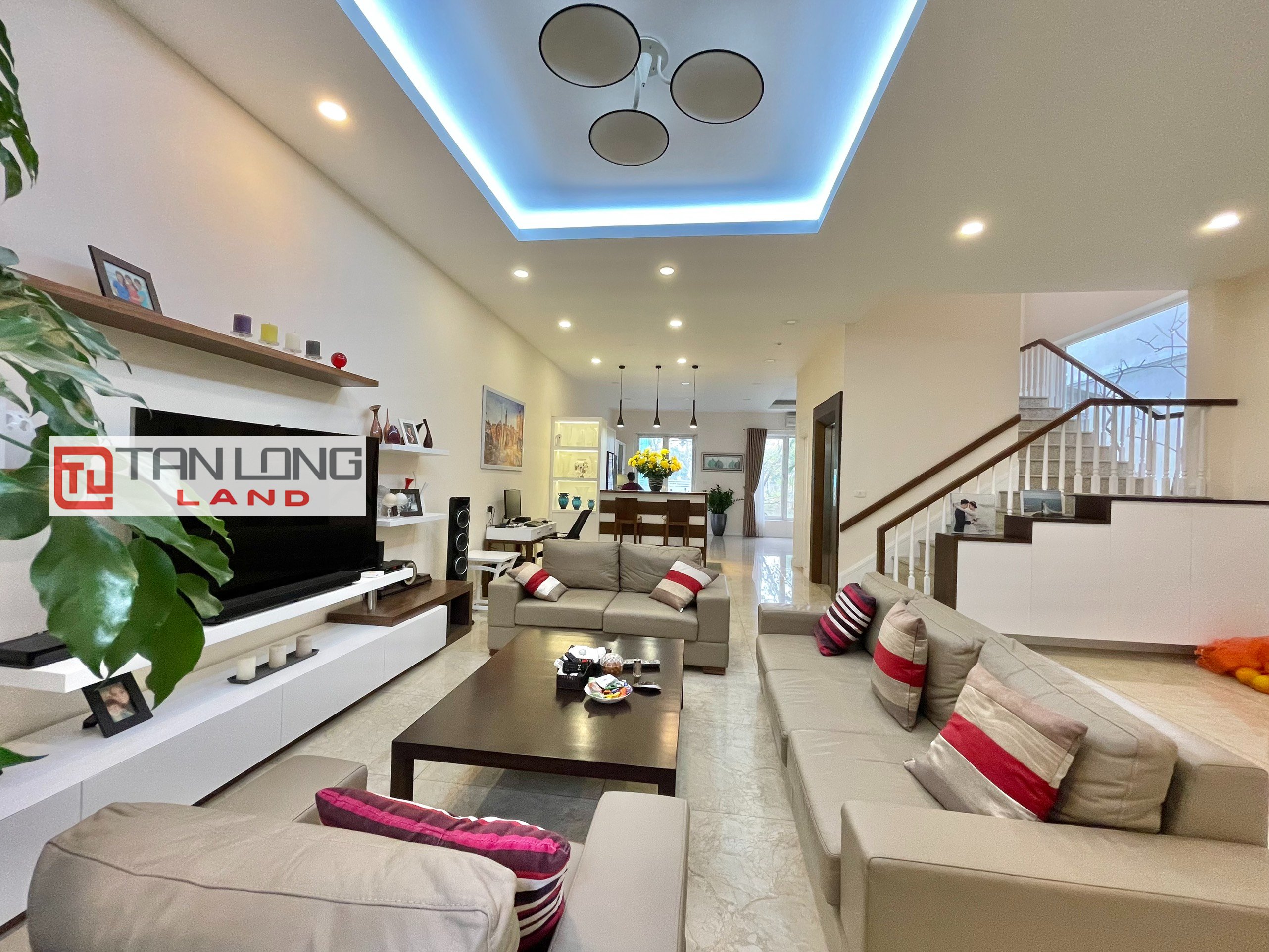 Cho thuê biệt thự Song lập hoàn thiện gần trường quốc tế BIS tại Vinhomes Riverside