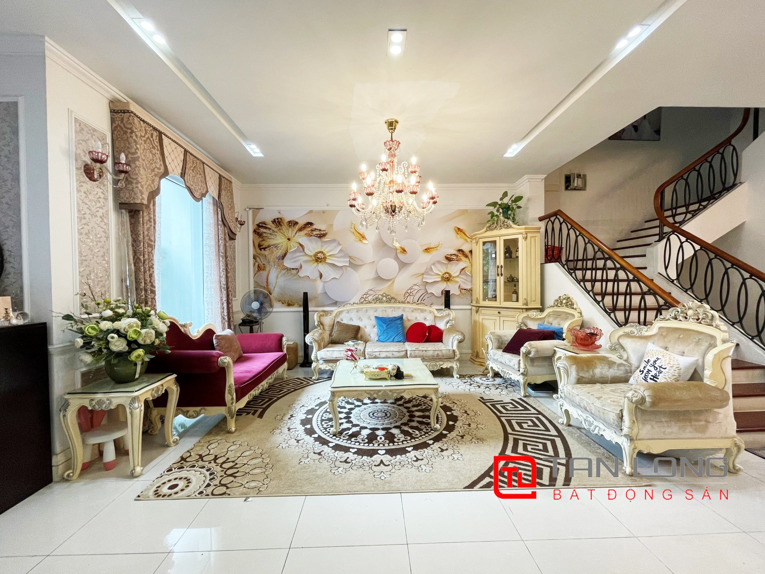 Cho thuê biệt thự song lập sân vườn rộng tại Vinhomes Riverside