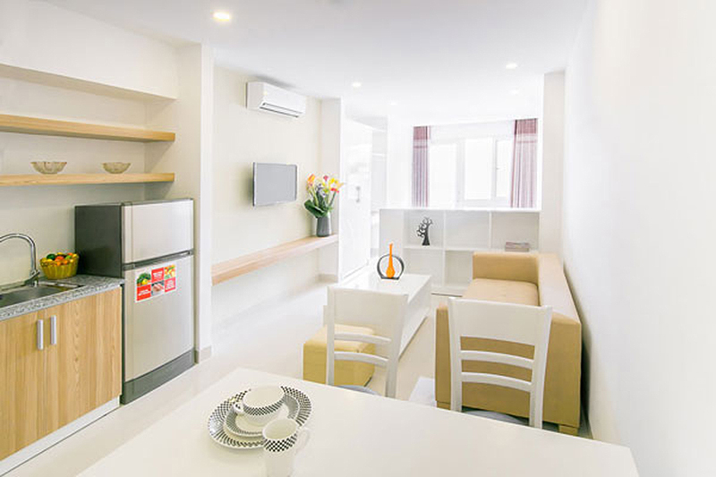 Cho thuê căn hộ 2 phòng ngủ 1WC tầng trung hướng Đông hoàn thiện cơ bản view nhìn nội khu ASTOR1 IA25 Ciputra Hanoi