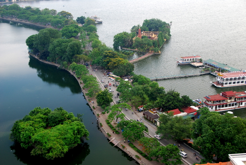 Khung cảnh Hồ Tây