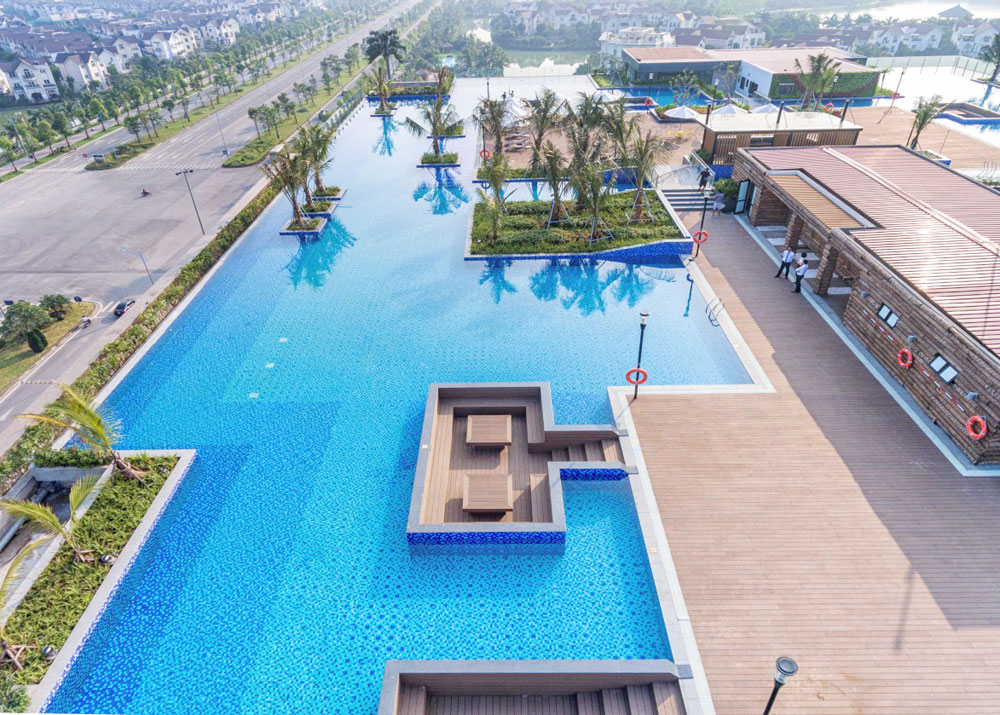 Bể bơi Vinhomes Riverside