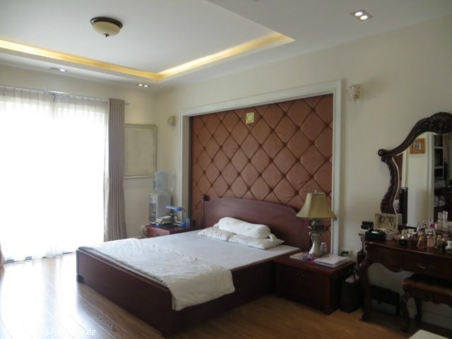 Phòng ngủ tại Vinhomes Riverside