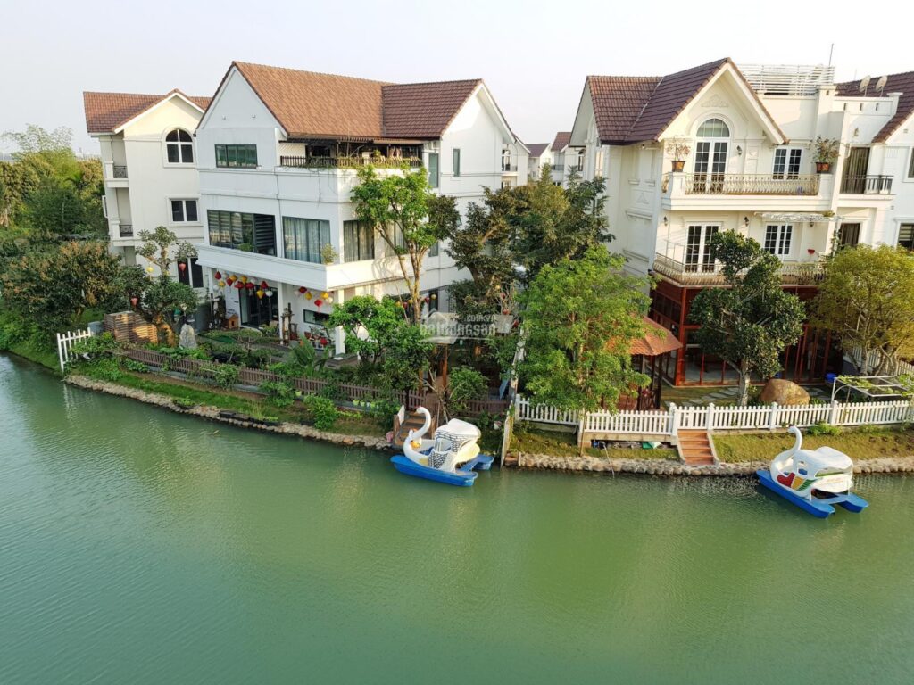 Biệt thự Vinhomes Riverside